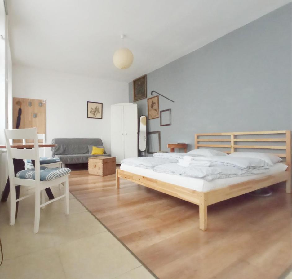 Cozy Republicii Appartement Braşov Buitenkant foto